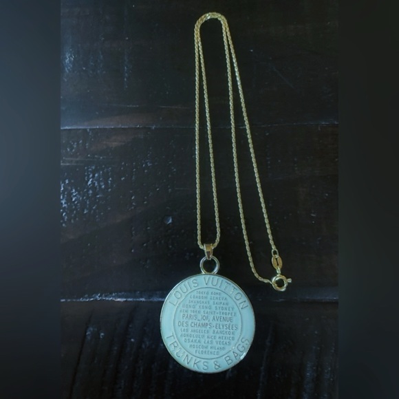 Authentic Louis Vuitton Light Blue Trucks & Bags Necklace - Picture 2 of 3
